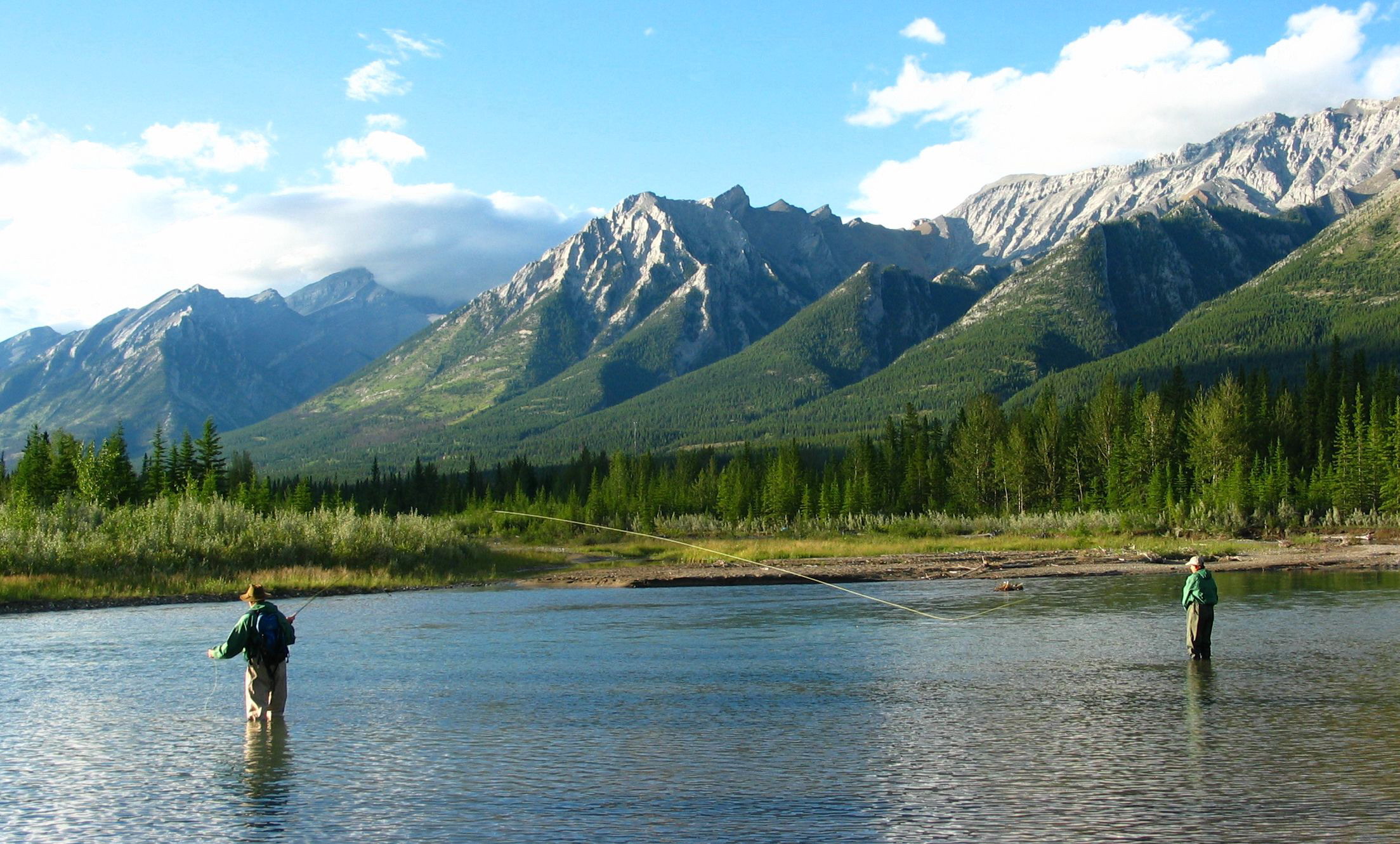 Banff Fly fishng Guides: Welcome to guided fly fishing trips near Banff  along the Bow River. Hawgwild Fly Fishing Guides guide high end fly fishing,  spin fishing along the Bow River. Guided